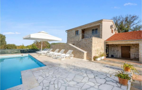 Amazing Home In Unesic With Outdoor Swimming Pool